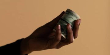 Lutte contre la corruption par les organes de transition au Burkina Faso et au Niger : un outil de légitimation politique ?